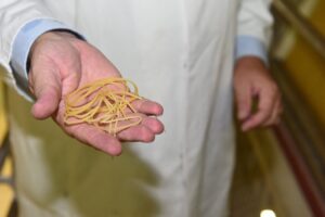 Le succès inattendu des nouilles Danuta : Comment un entrepreneur français a conquis la Pologne
