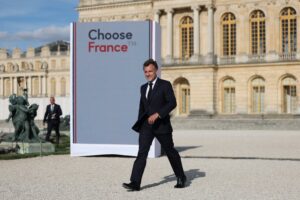 Choose France : SoftBank investit massivement dans les usines d&rsquo;IA, quel avenir pour les industriels européens ?