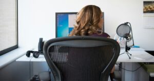 Télétravail et emploi des jeunes diplômés : une remise en question de l&rsquo;organisation du travail ?